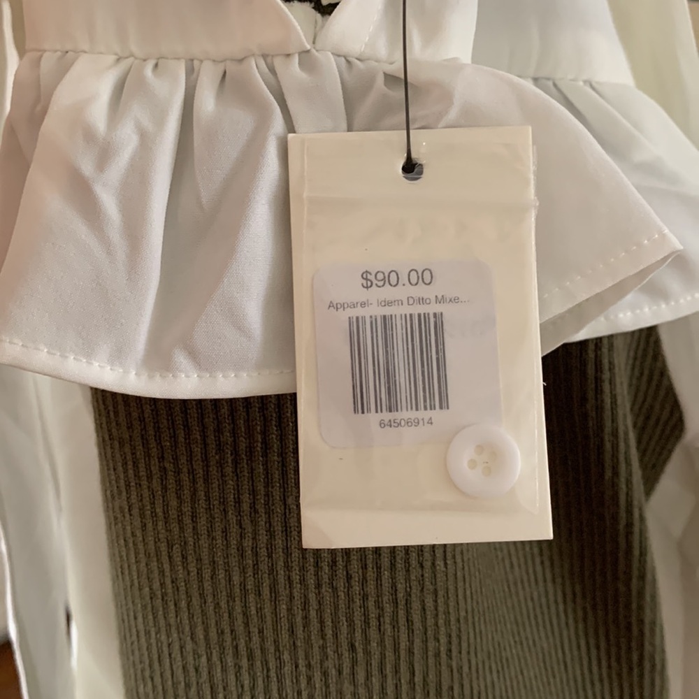 White Ruffled Dress with Bow Detail - Picture 6 of 7